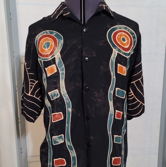 Men's Medium Batik, Lizard Button-up Shirt - Picture 2 of 4